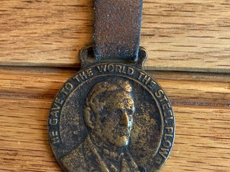 (2)-john-deere-watch-fobs-image-3