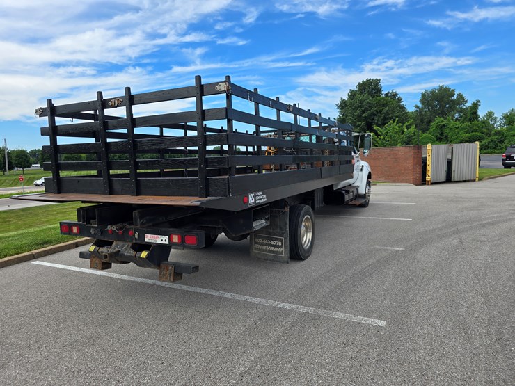 2004-ford-f650-image-25