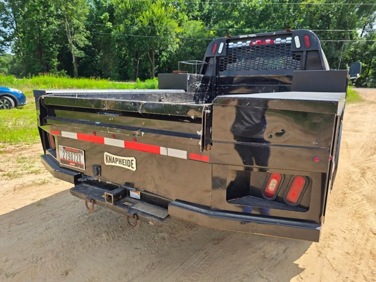 2018-utility-flatbed-image-5
