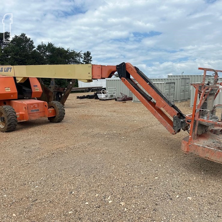 2014 JLG 660SJ