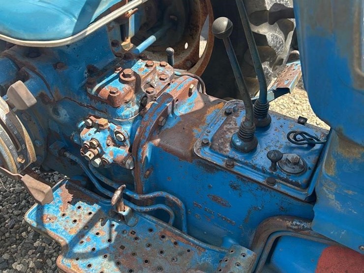ford-3600-image-8