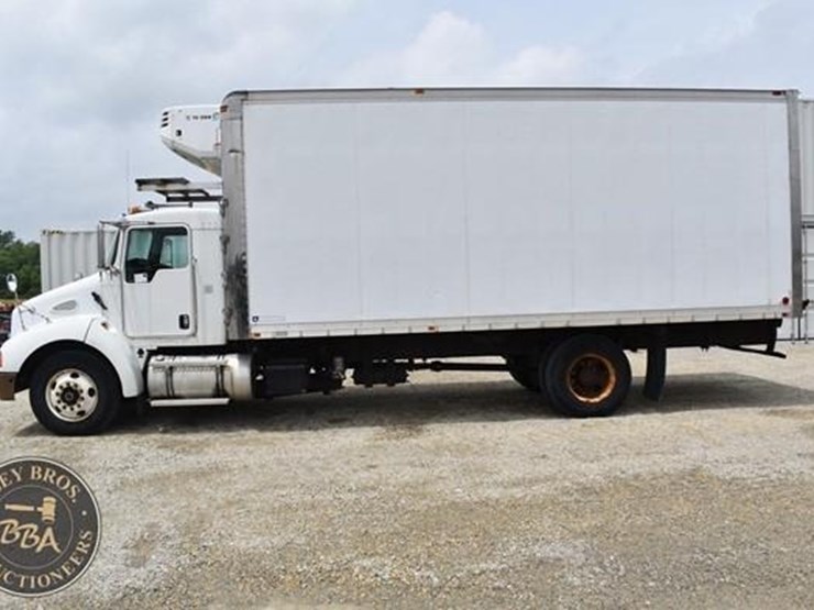 2008-kenworth-t300-image-7