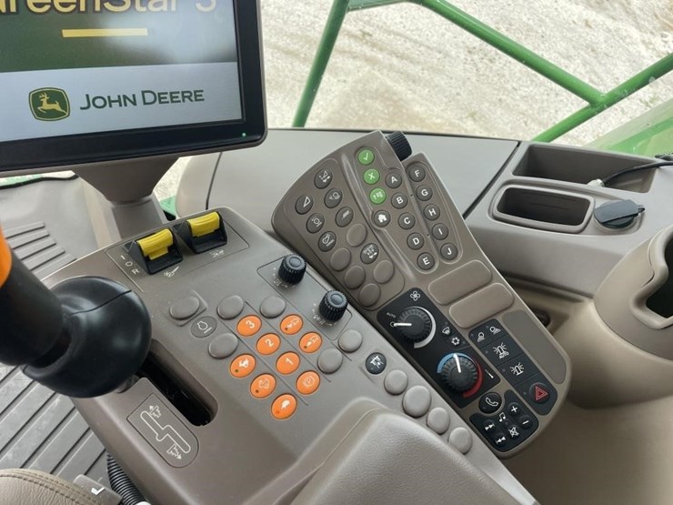 2015-john-deere-s660-image-29