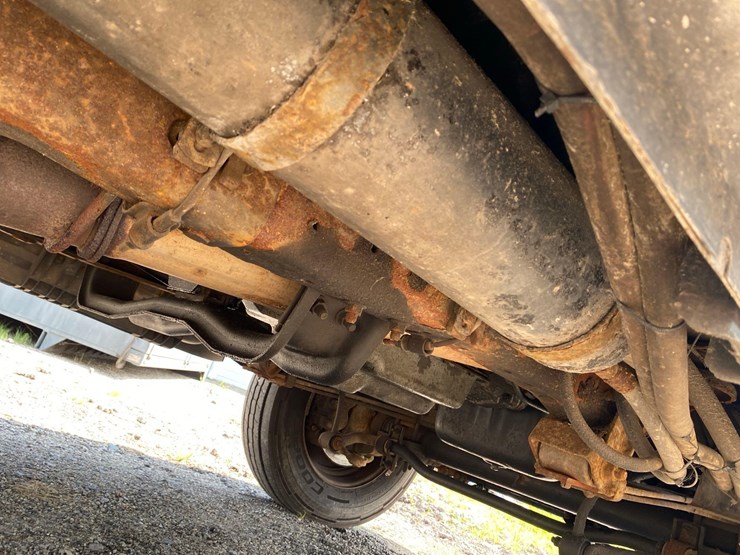 2003-ford-f550-image-26