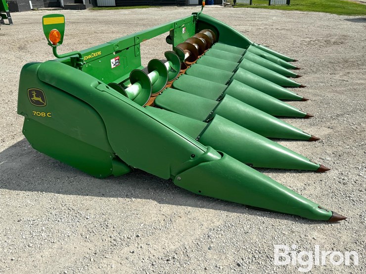 2020-john-deere-708c-image-4