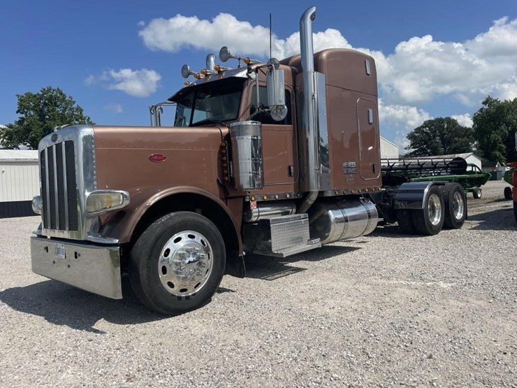 2007-peterbilt-388-image-46