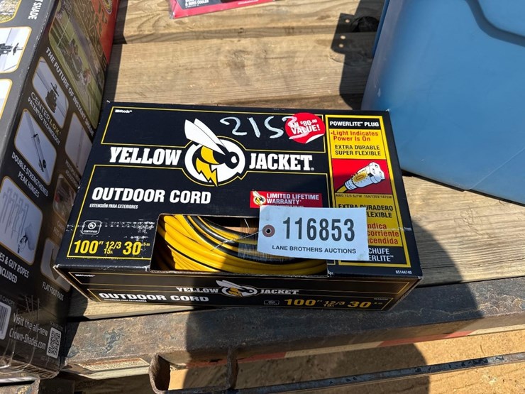 2153---12/3-wire---100'-extension-cord-image-1
