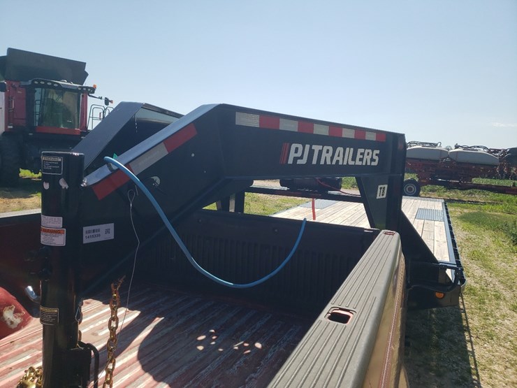 removed-item:-2025-pj-deckover-24‘-tilt-trailer-image-11