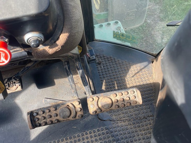 john-deere-4755-image-29