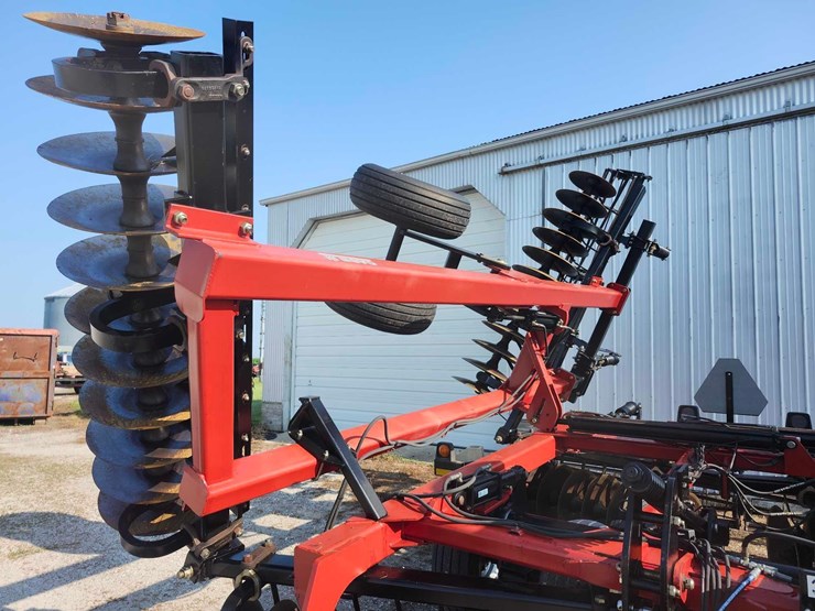case-ih-340-image-19