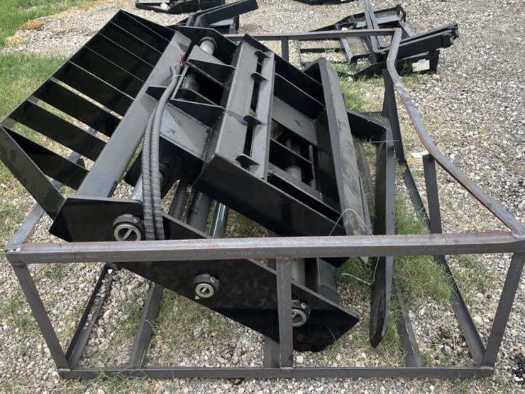 #85-•-forklift-forks-image-4