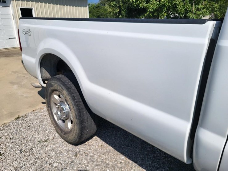 2008-ford-f250-xl-image-32
