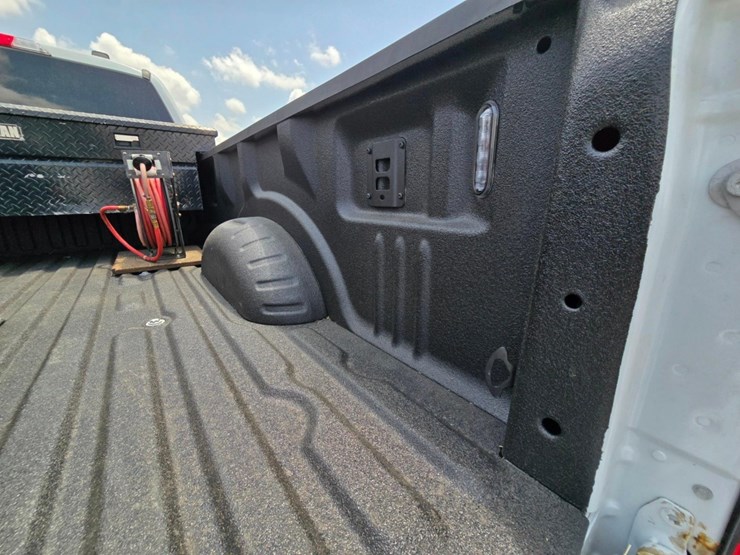 2024-ford-f350-image-10