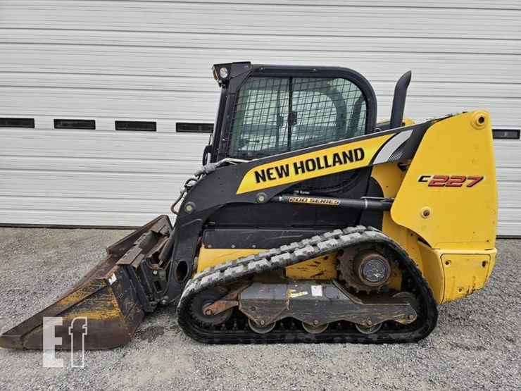 2018-new-holland-c277-image-1