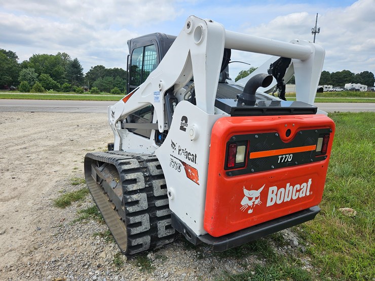 2021-bobcat-t770-image-10