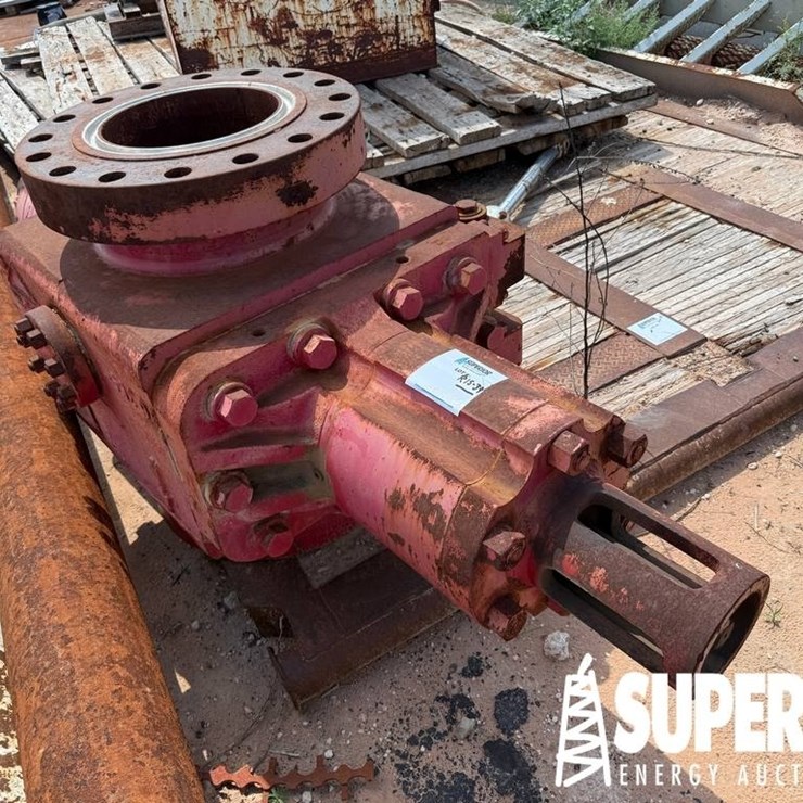 (R15-39) 13-5/8" 5000# Sgl Ram BOP. Located In Yar