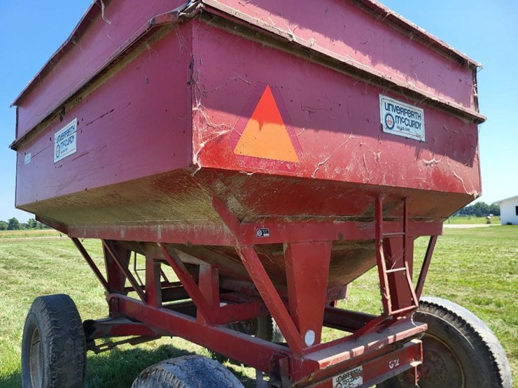 unverferth-mccurdy-350-hopper-wagon-w/running-gear-image-26