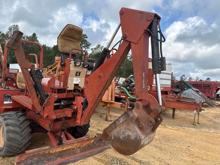 2002-ditch-witch-5700-image-10