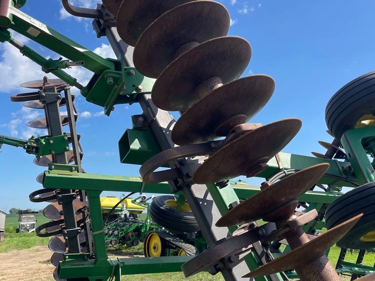 john-deere-637-image-34