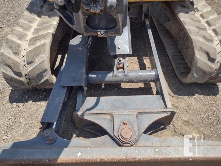 2017-deere-50g-image-20
