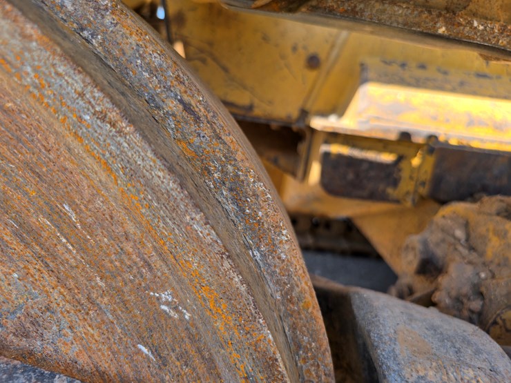 2005-caterpillar-953c-image-76