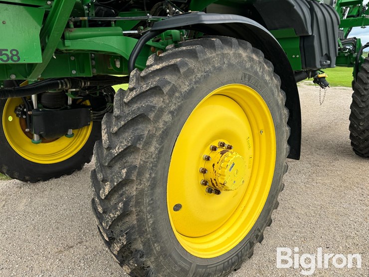 2018-john-deere-r4038-image-16