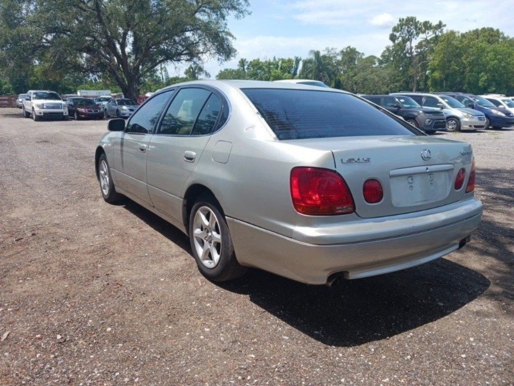 2001-lexus-gs-300-runs/moves-base-image-7