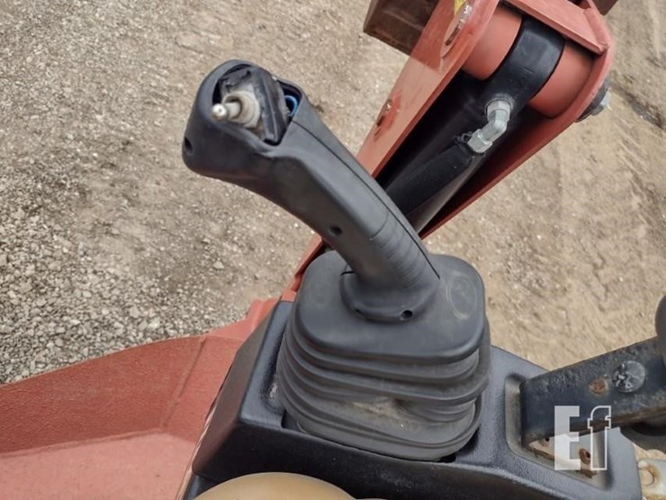 ditch-witch-xt855-image-10