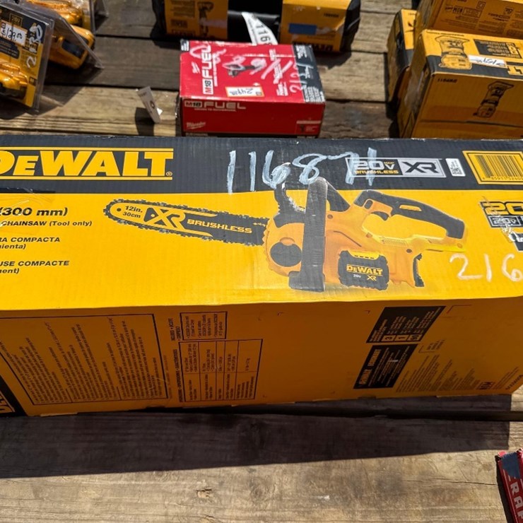 2169 - DEWALT 12" 20 VOLT FAN