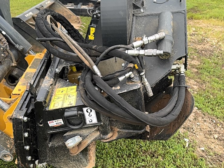 2022-jcb-stump-grinder-image-4