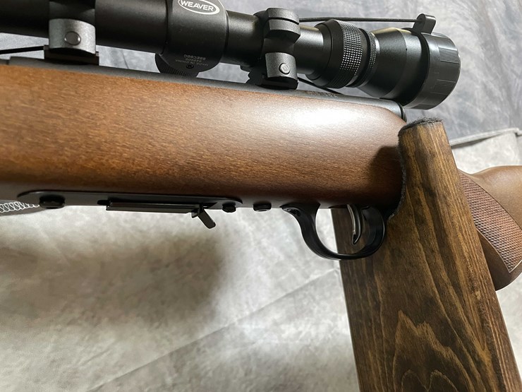 #4453-•-savage-93r17-17-hmr-bolt-action-rifle,-sn:-4161682-image-23