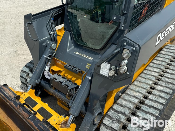 2023-deere-331g-image-11