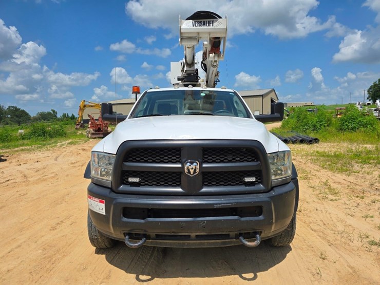 2018-dodge-ram-5500-image-4