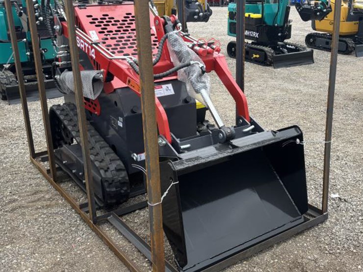 #90-•-skid-steer-loader-image-2