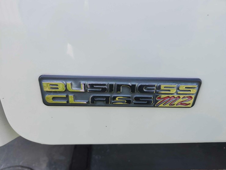 2007-freightliner-business-class-m2-tandem-truck-image-20
