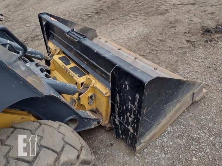 deere-324g-image-17