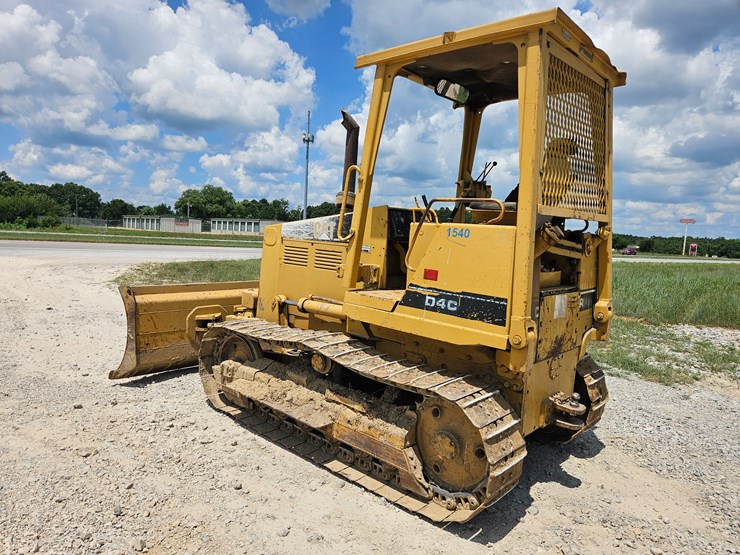 caterpillar-d4c-image-6