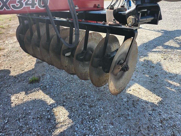 case-ih-340-image-14