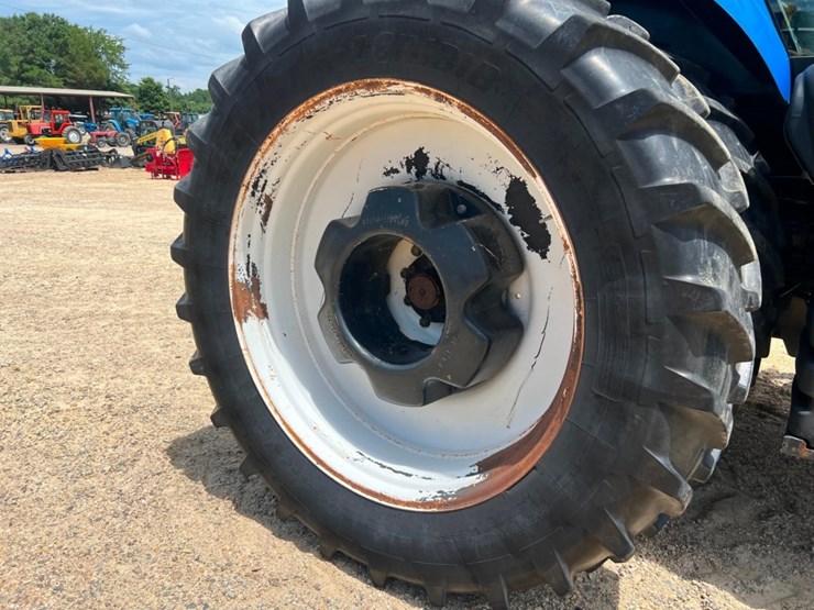 2014-new-holland-t8.360-image-37