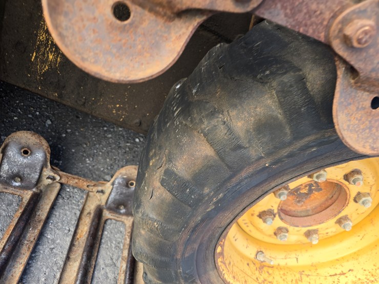new-holland-lx665-turbo-image-58