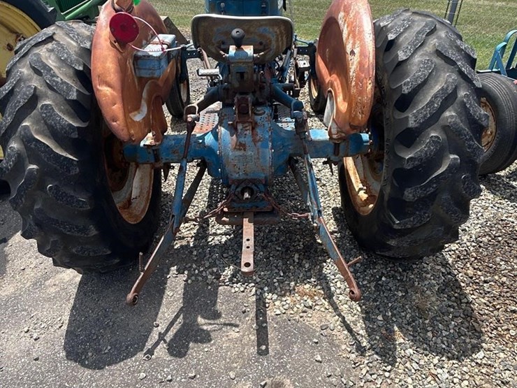 ford-3600-image-12