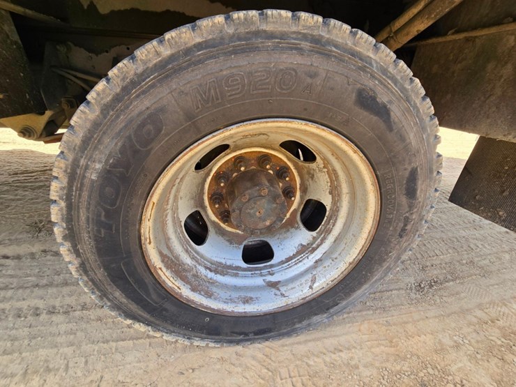 2018-dodge-ram-5500-image-30