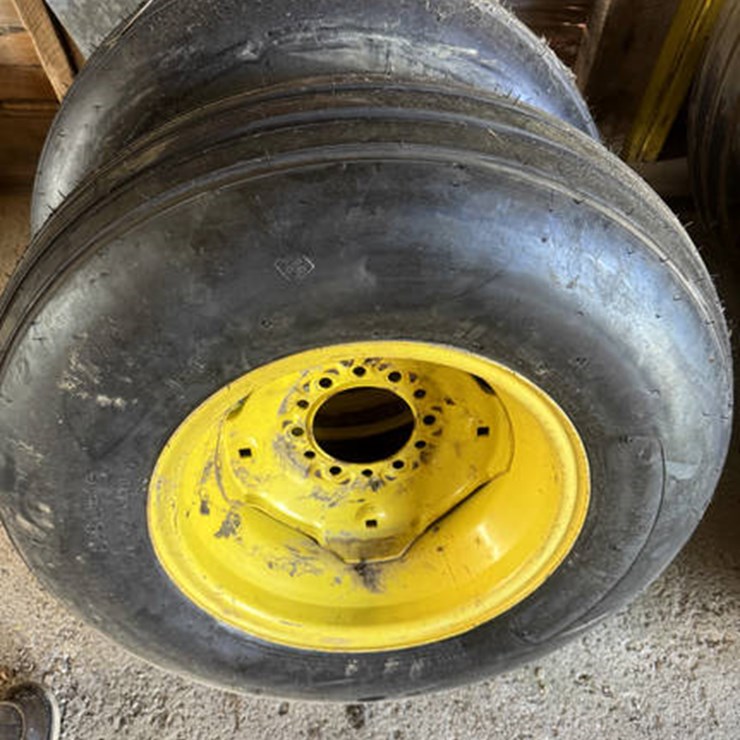 #1416 • 2 - 9.5L-15 TIRES & RIMS