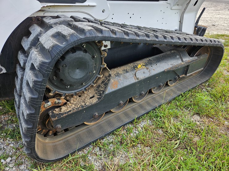2021-bobcat-t770-image-76