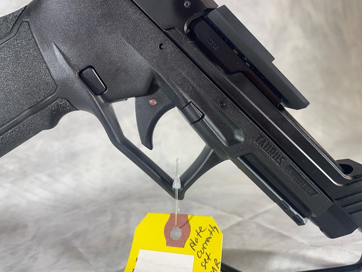 #4381-•-taurus-tx-22-competition-22-lr-pistol,-sn:-1pt435457-image-9