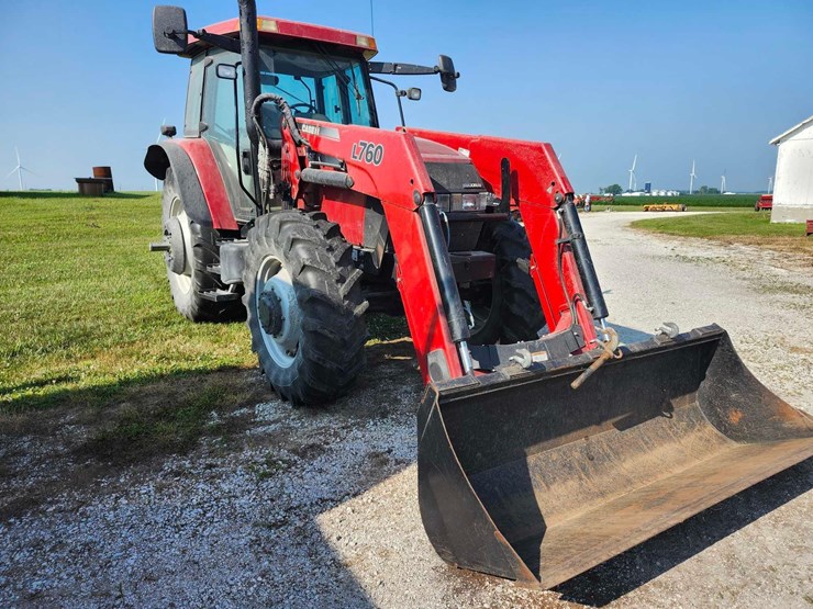 2005-case-ih-mxm130-image-18