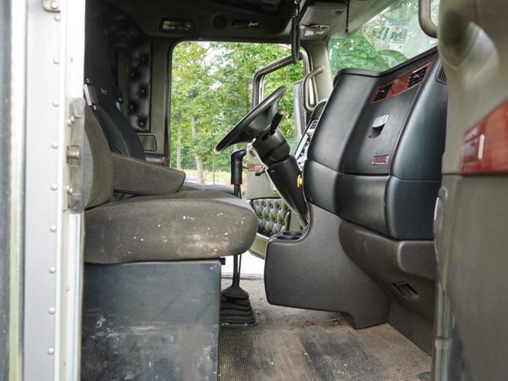 2007-kenworth-t800-image-94