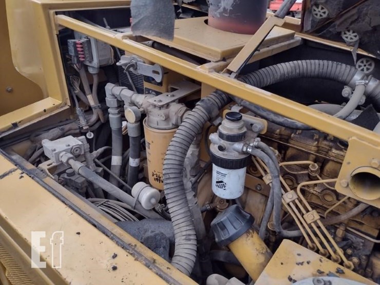 2012-caterpillar-ap-255e-image-17
