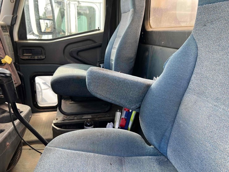 2002-international-9200i-image-63