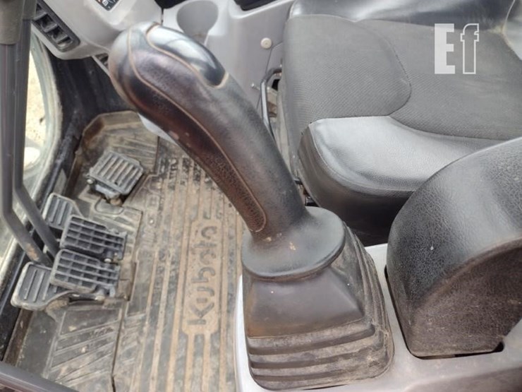 2019-kubota-u35-4-image-12